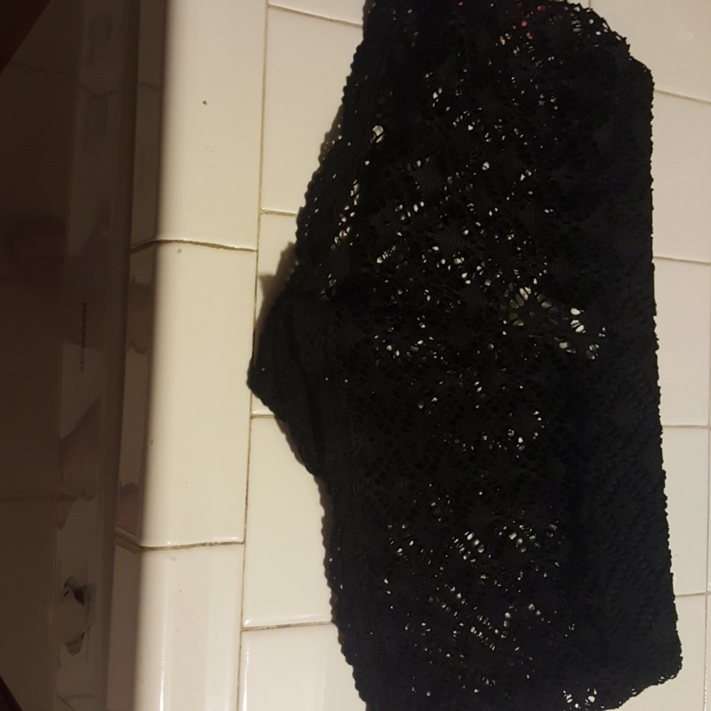 Shorts - Picture 3 of 3